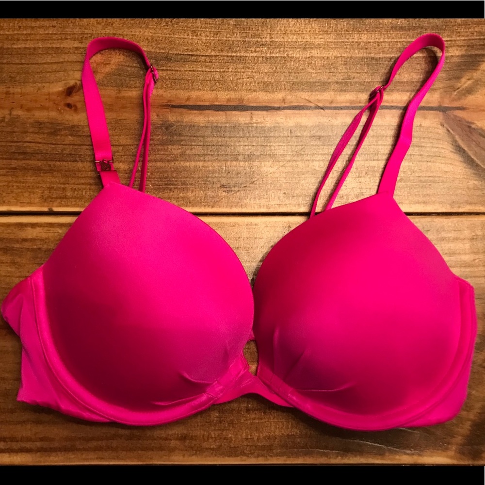 Victoria’s Secret Plunge Push Up bra, 34D, VGUC